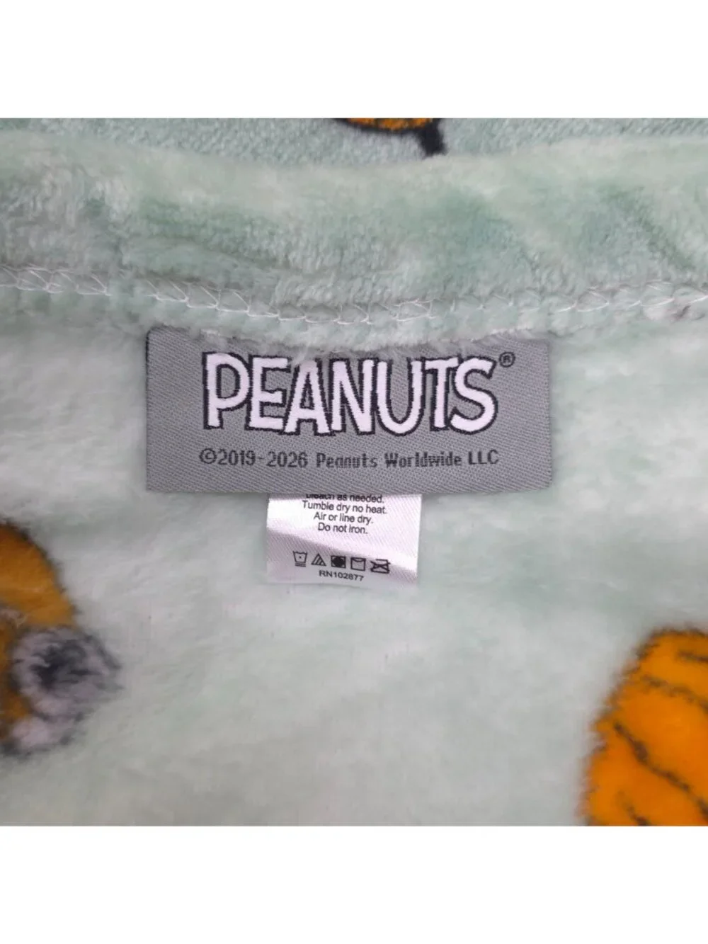 Peanuts soft cozy